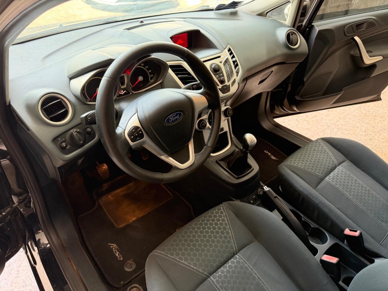 Ford Fiesta 1.4 TDCi 5p. Titanium 2010