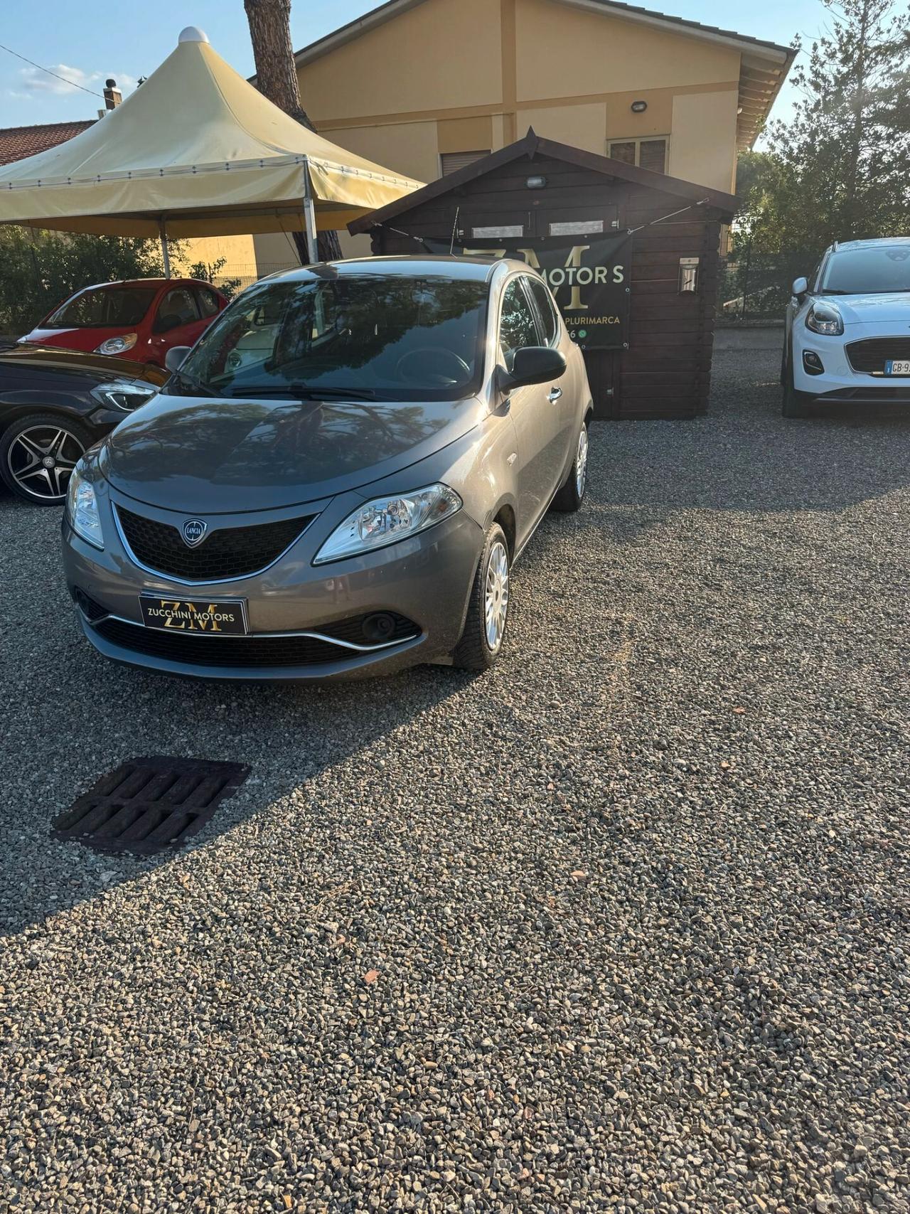 Lancia Ypsilon 1.2 69 CV 5 porte GPL Ecochic Gold