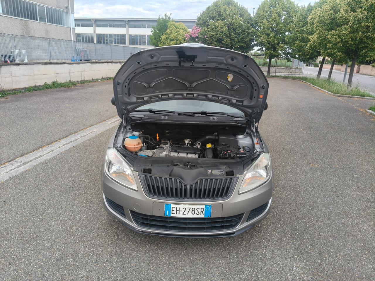 Skoda Roomster 1.2 SOLAMENTE 73.000 KM