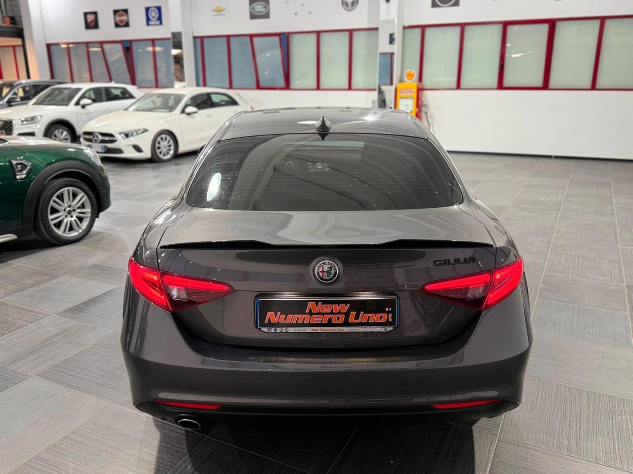 Alfa Romeo Giulia 2.2 At8 160cv 2020 Veloce My20