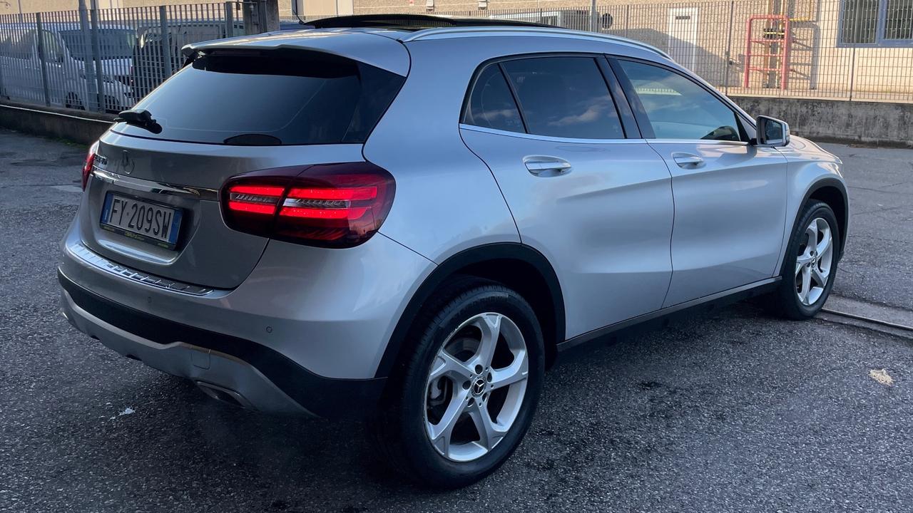 MERCEDES-BENZ GLA 180 1.6 PREMIUM 122CV - FULL LED, PELLE, TETTO
