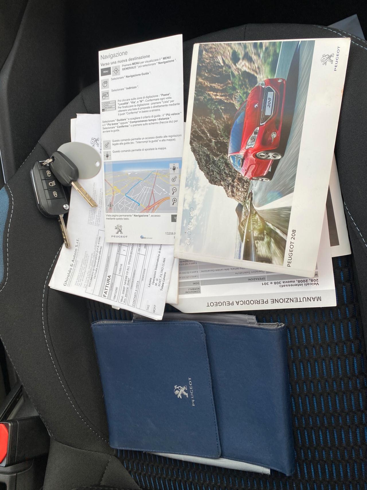 Peugeot 208 1.4 HDi 68 CV 5 porte Allure