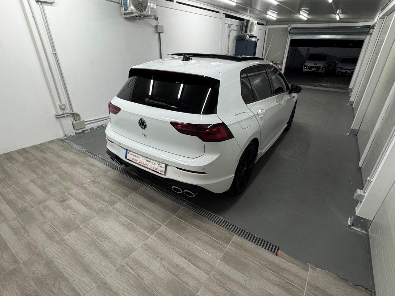 Volkswagen Golf 2.0 TSI DSG 4Motion R