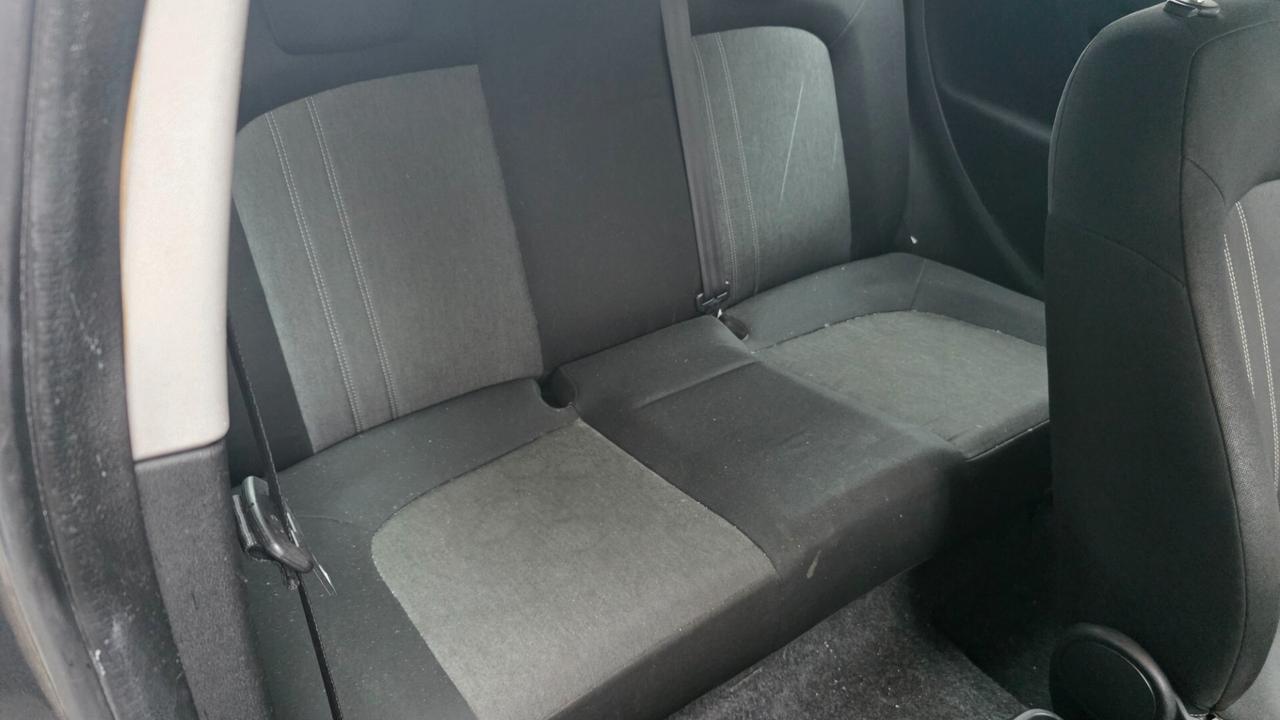 Fiat Punto 1.3 MJT II 75 CV 3 porte Street