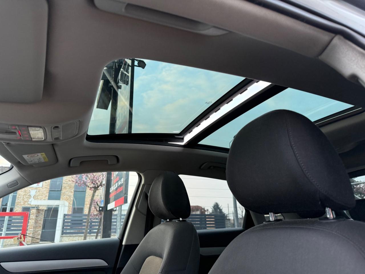 Audi Q3 2.0 TDI quattro S tronic 140CV TETTO APRIBILE