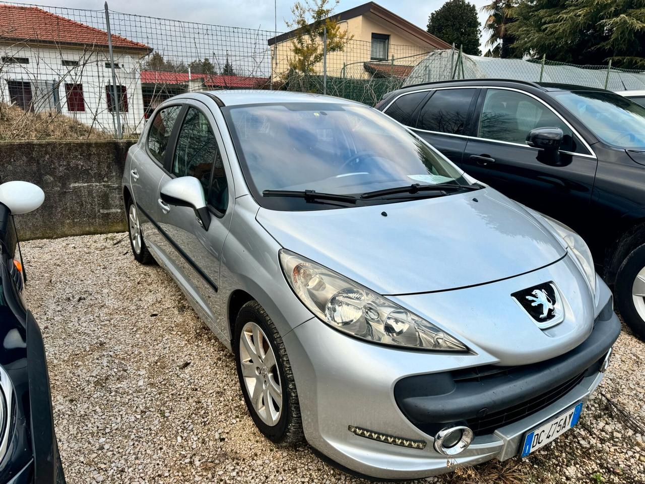 Peugeot 207 1.6 HDi 110CV 5p. Féline