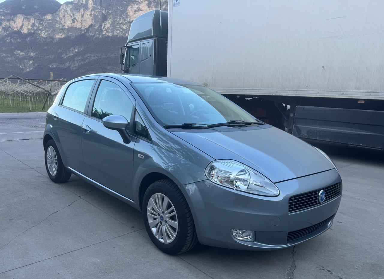 Fiat Grande Punto 1.4 Starjet 16V 5 porte Dynamic