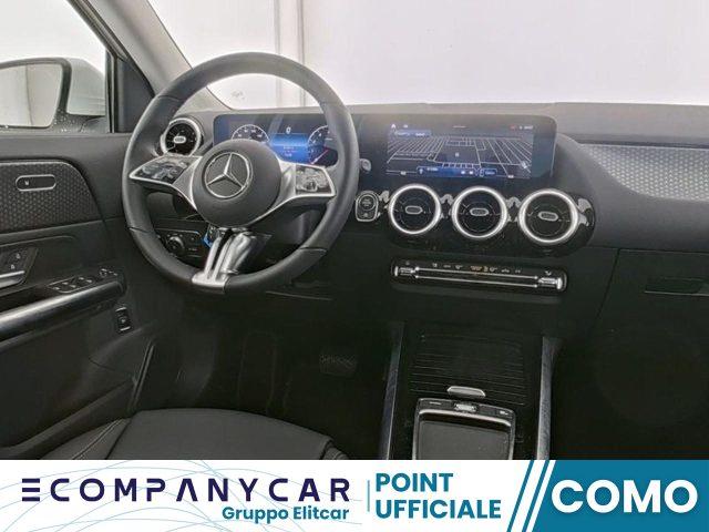 MERCEDES-BENZ GLA 180 Automatic Progressive Advanced