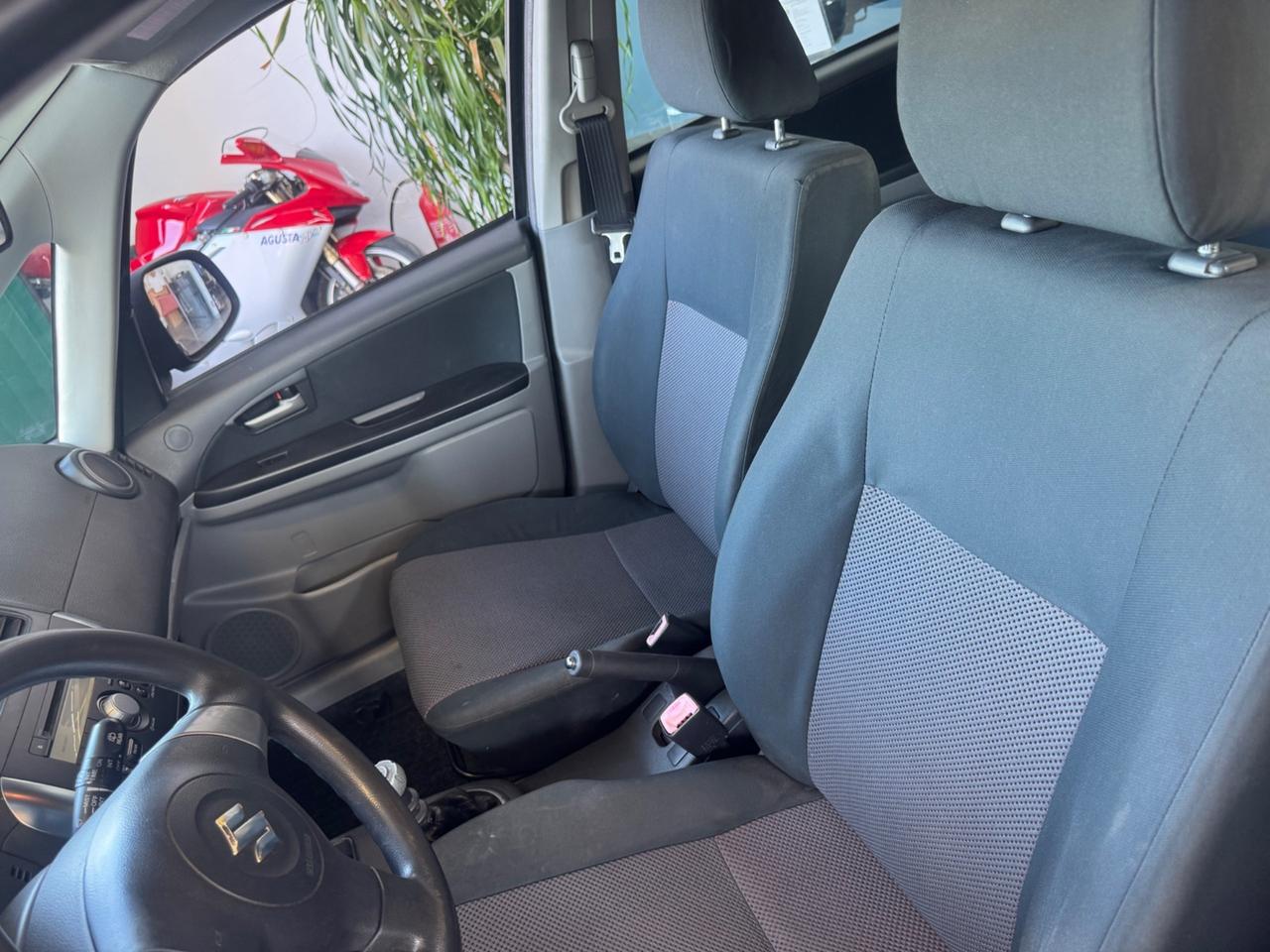 Suzuki SX4 1.6 DIESEL 90CV 2WD NEOPATENTATI POCHI KM
