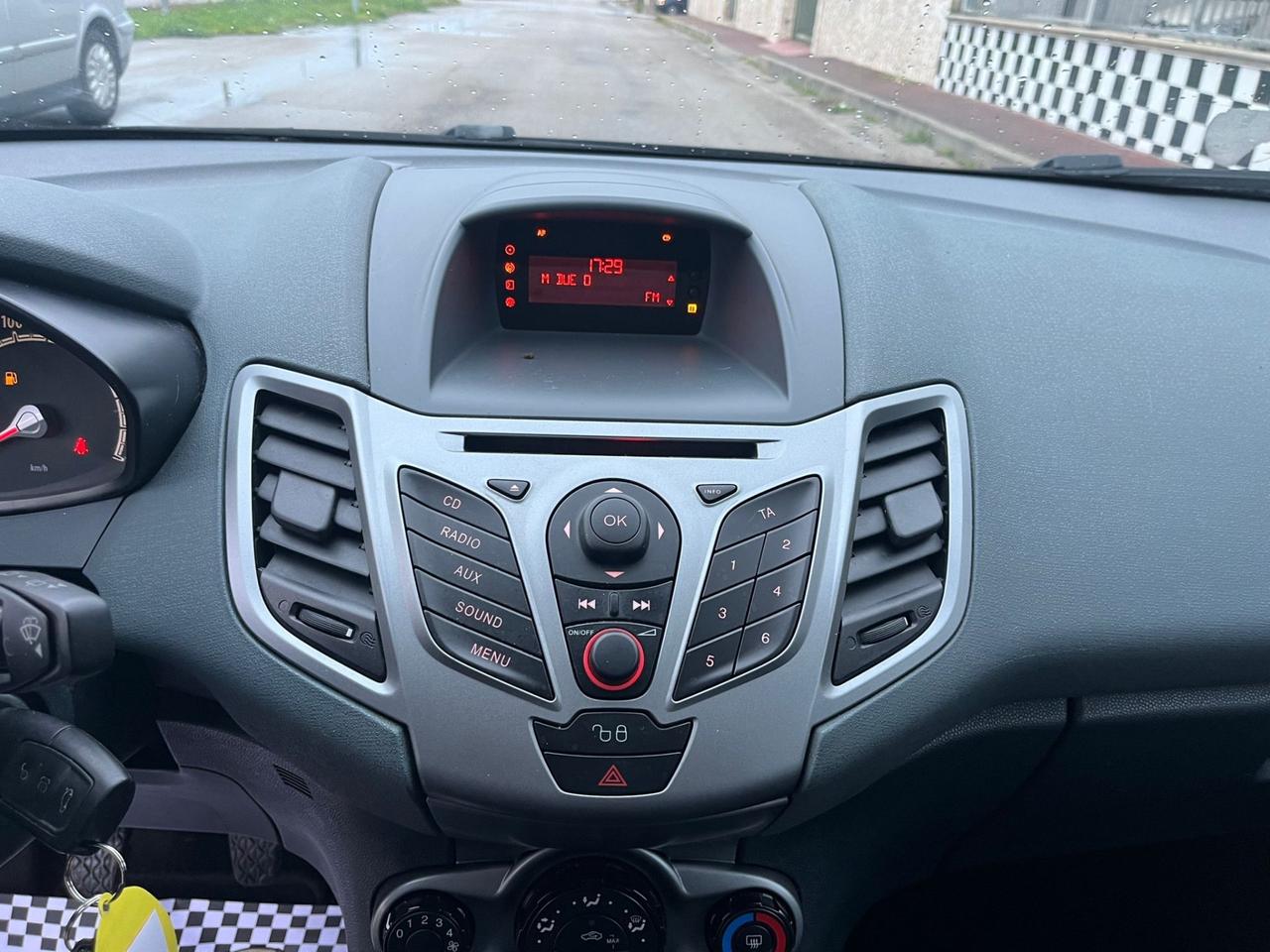 Ford Fiesta 1.4 5 porte Bz.- GPL Titanium Unipro 2011