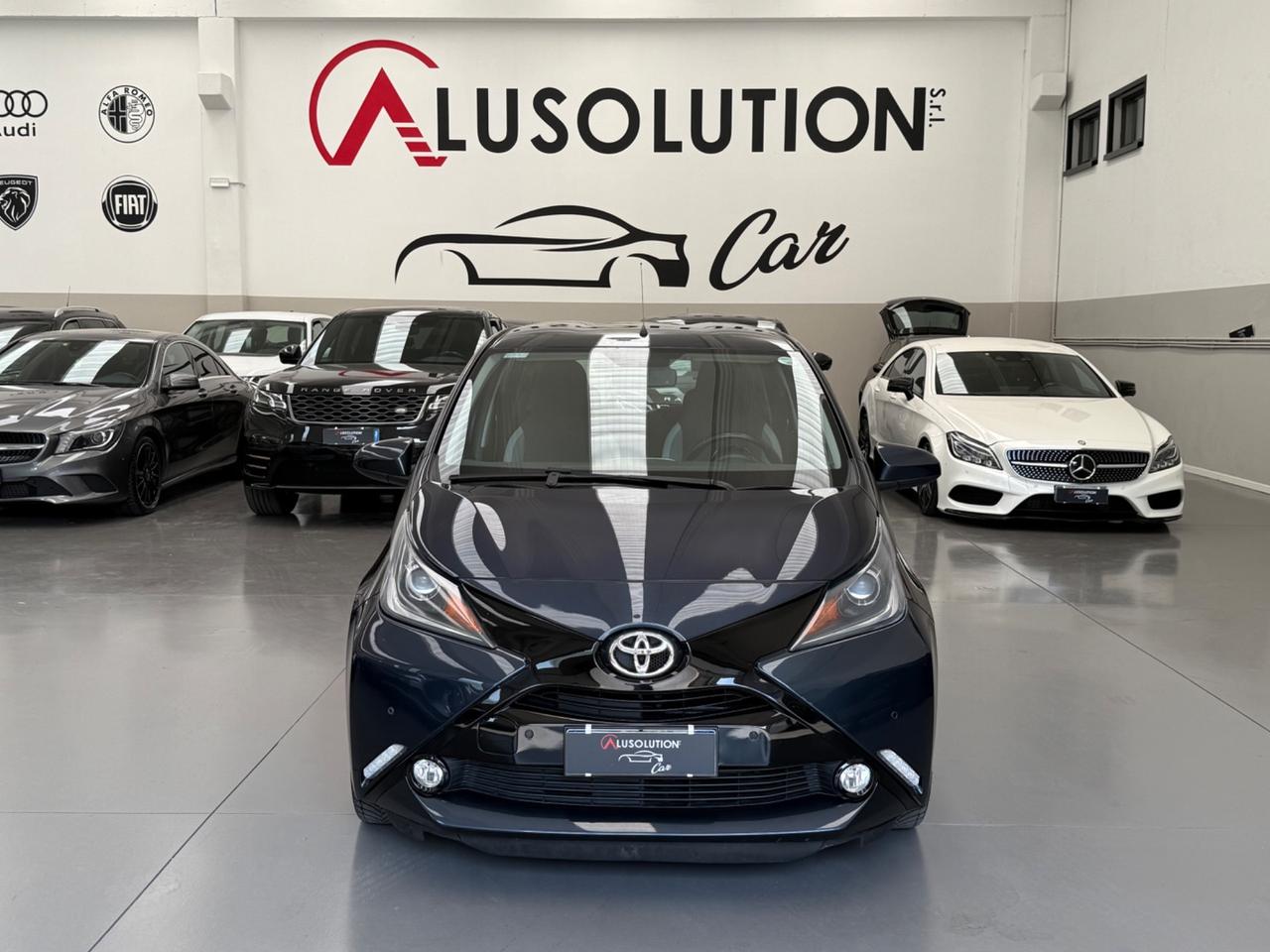 Toyota Aygo 1.0 VVT-i 69 CV 5 porte x-play MMT