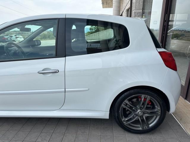 Renault Clio 3p 2.0 16v RS 203cv
