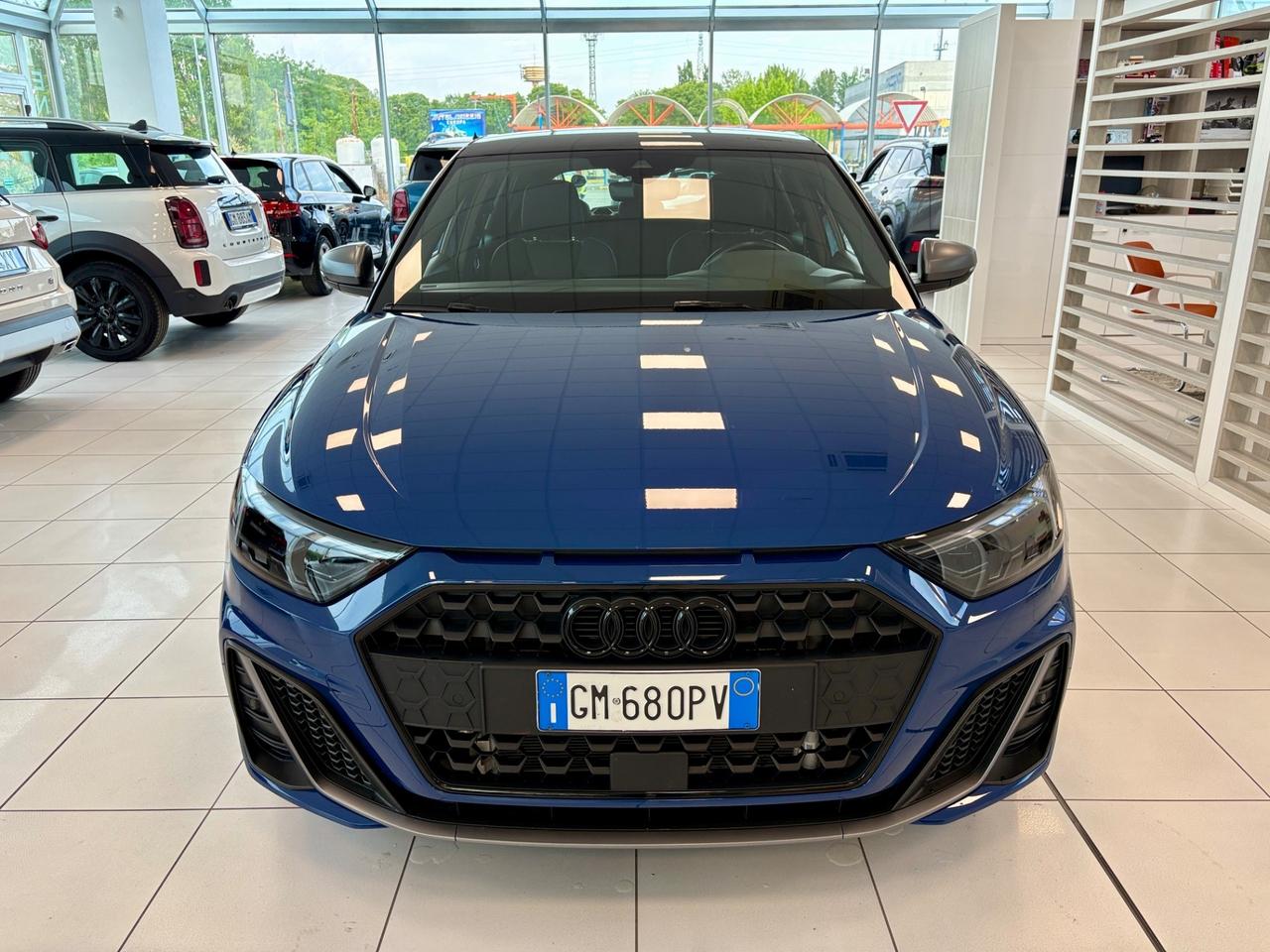 Audi A1 SPB 35 TFSI S tronic Identity Black