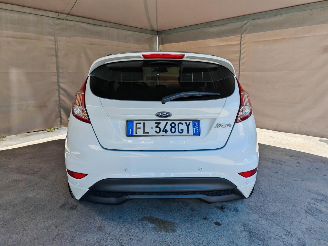 Ford Fiesta 1.5 TDCi 75CV 5 porte ST-Line