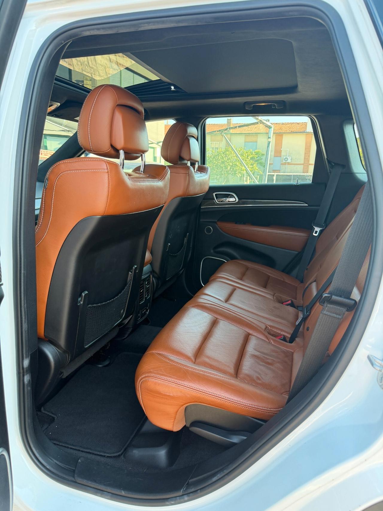 Jeep Grand Cherokee 6.4 V8 MDS Summit