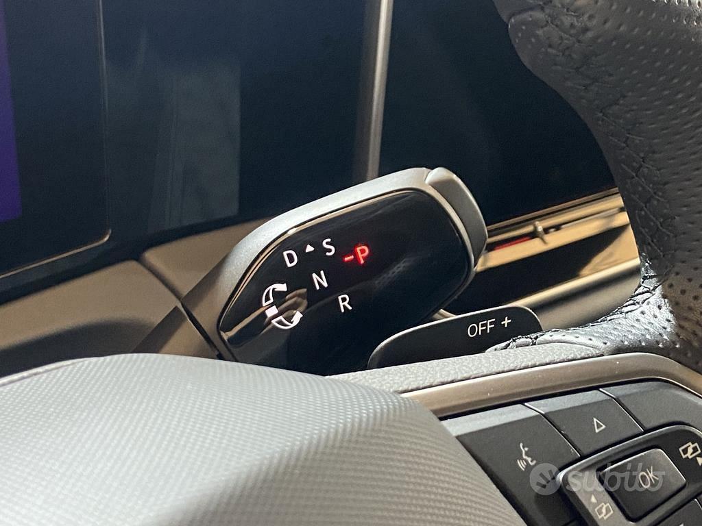 Volkswagen Tiguan 2.0 tdi R-Line 150cv dsg