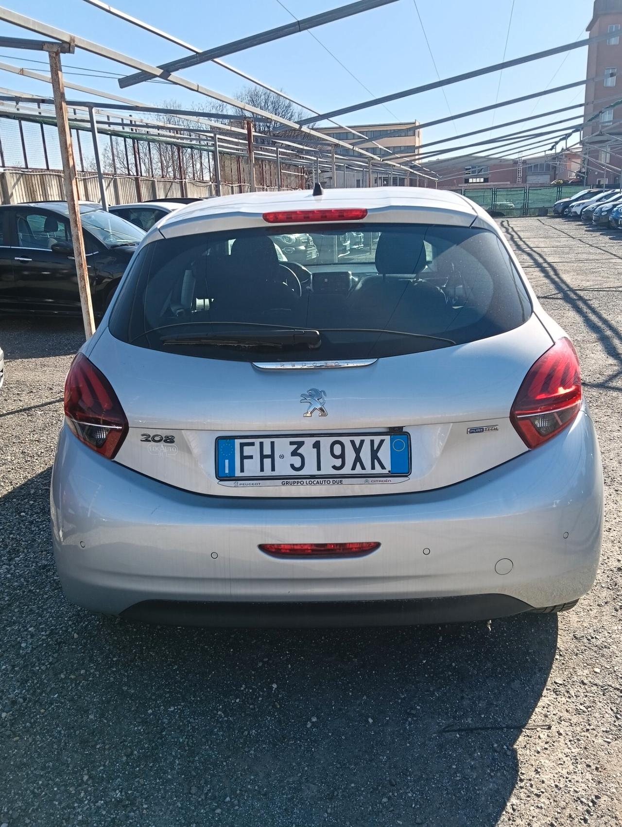 Peugeot 208 PureTech 82 5 porte Allure