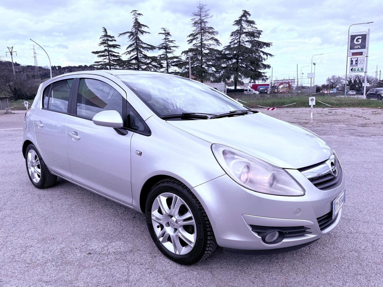 Opel Corsa 1.3 CDTI 75CV Ok neopatentati