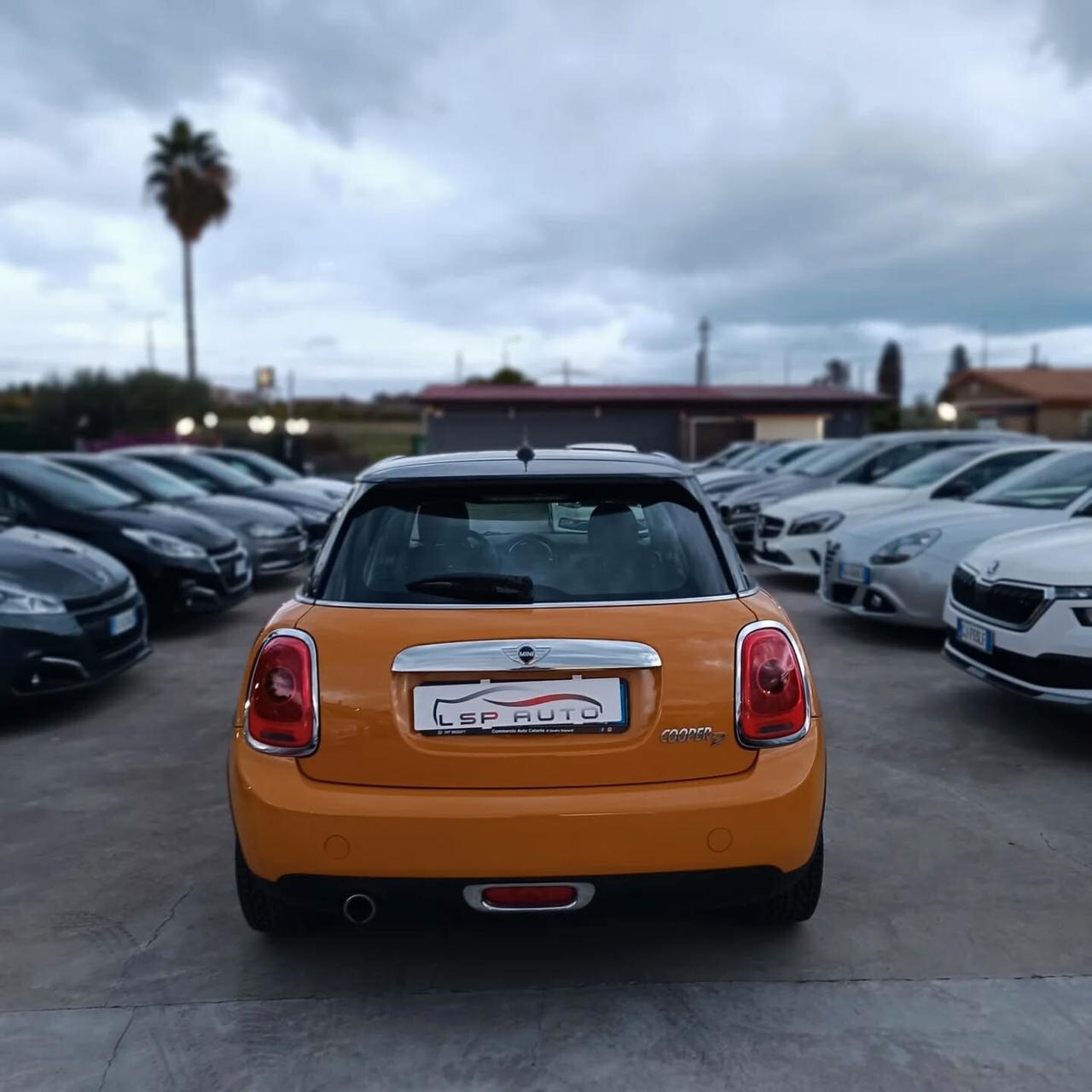 Mini 1.5 One D SOLI 85.000KM BLACKPACK