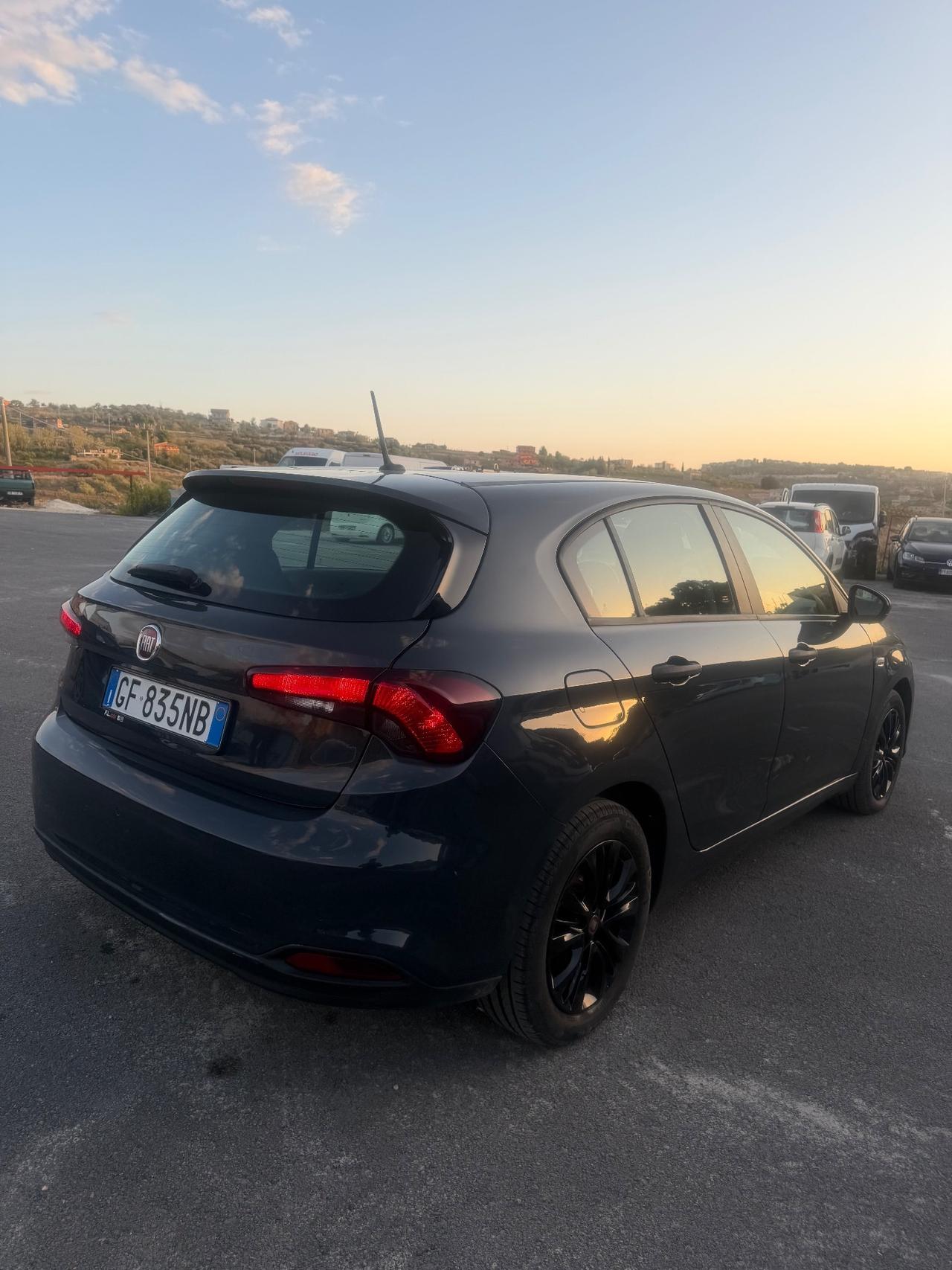Fiat Tipo Mirror