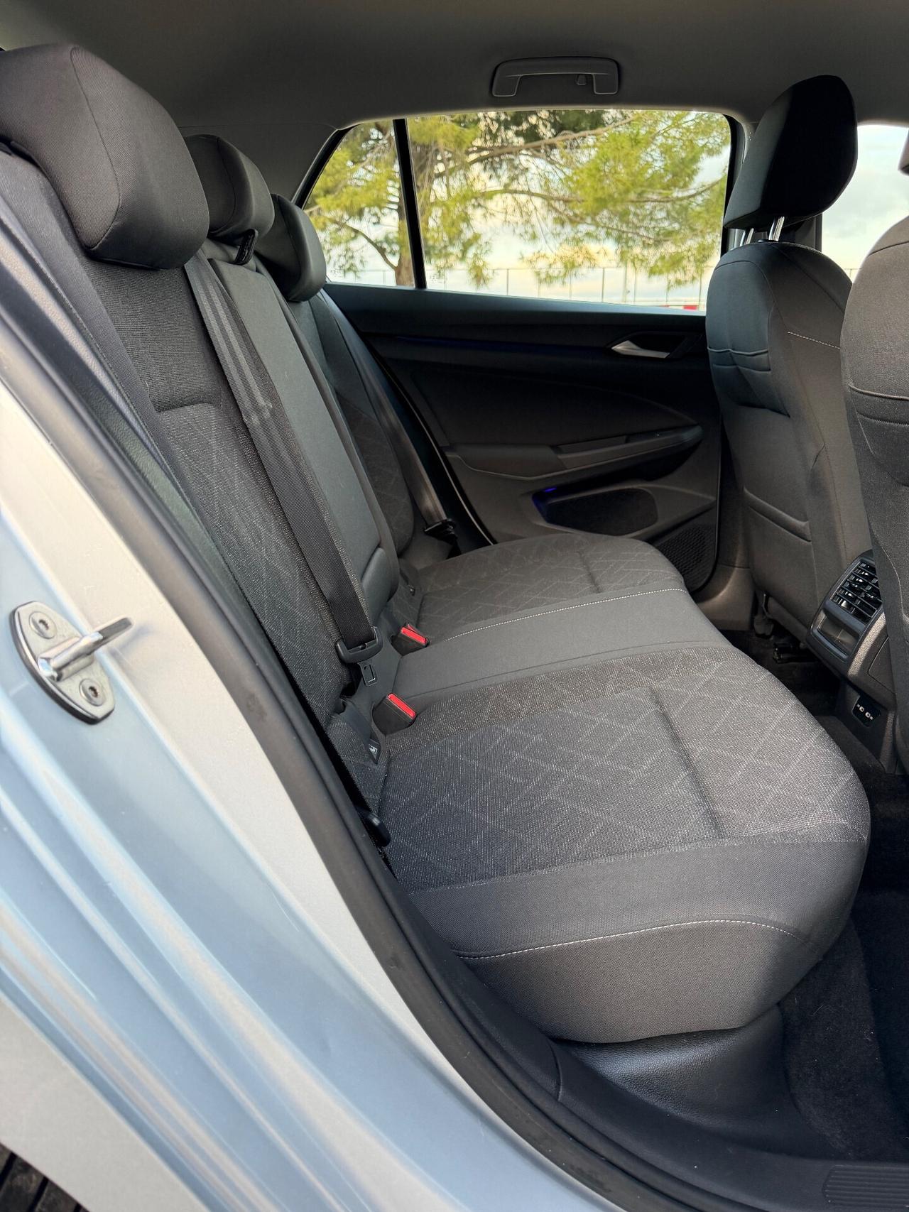 Volkswagen Golf 8 2.0 Tdi 115CV Life