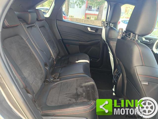 FORD Kuga 2.5 Full Hybrid 190 CVT 2WD ST-Line Design