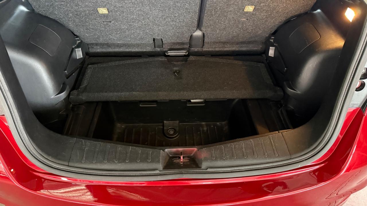Nissan Note 1.2 12V DIG-S 98CV Tekna