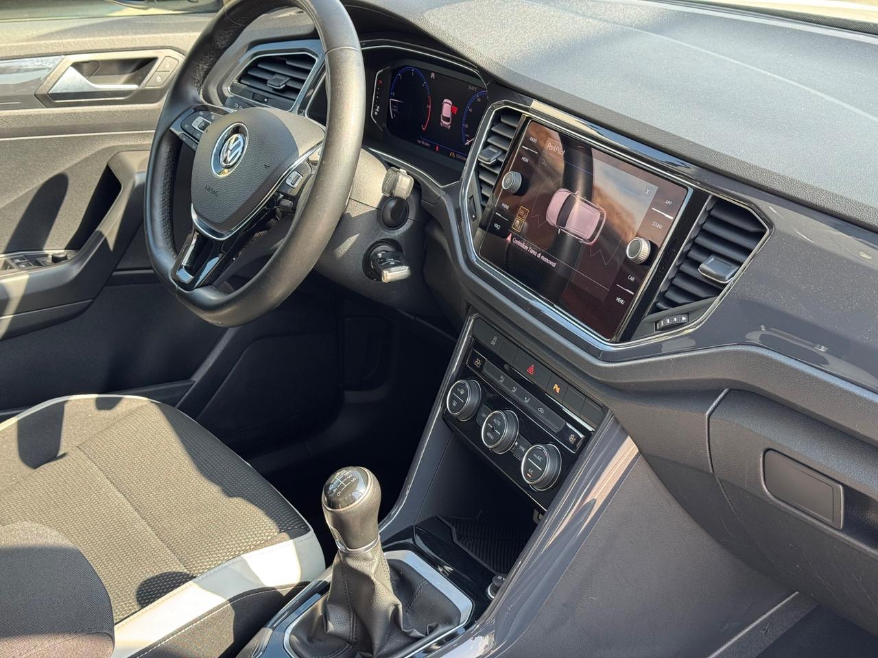 Volkswagen T-Roc 1.6 TDI SCR Advanced VIRTUAL, LED, TELECAMERA