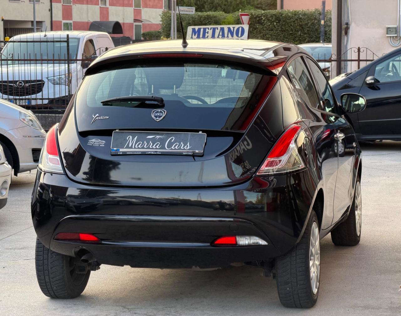 Lancia Ypsilon 85 CV 5 porte Metano Ecochic - Garanzia 12mesi