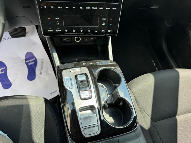 HYUNDAI Tucson 1.6 HEV aut. XLine 180CV (230 ) NAVI+RETR.