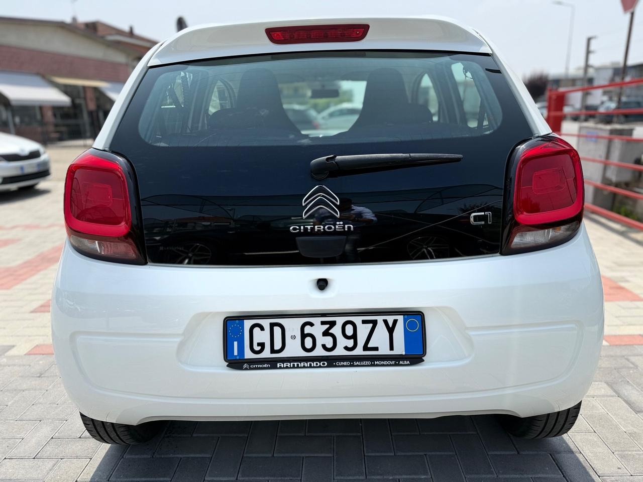 Citroen C1 VTi 72 S&S 5 porte Shine NEOPATENTATI