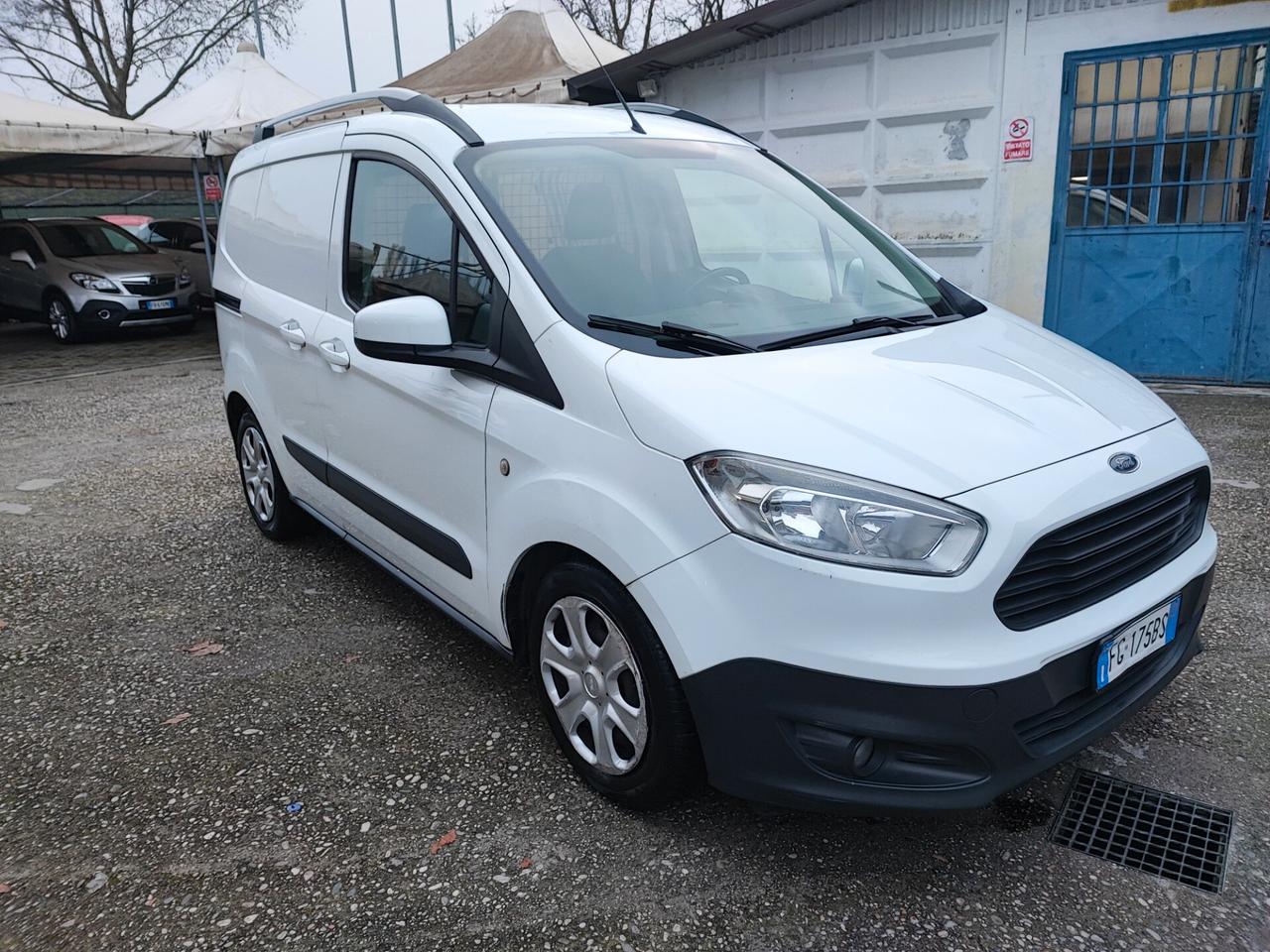 Ford Courier Tdci Euro 6 KM 143.000 IVA COMPRESA