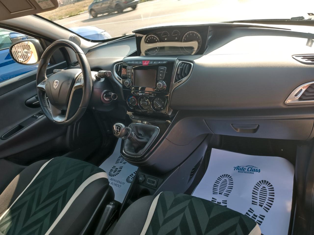 Lancia Ypsilon 1.2 69 CV 5 porte GPL Ecochic Platinum