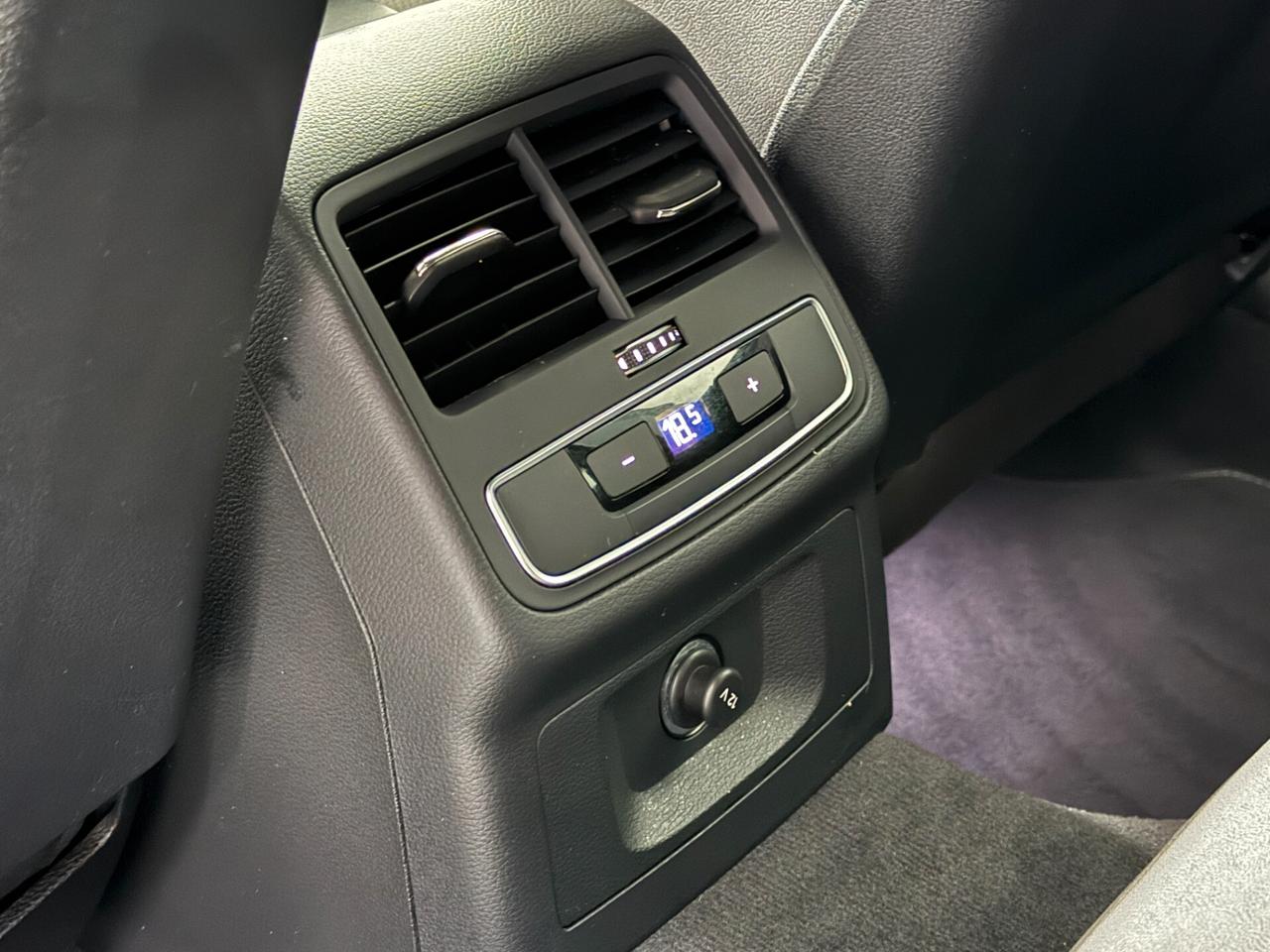 Audi A4 40 TDI MHEV quattro S line edition