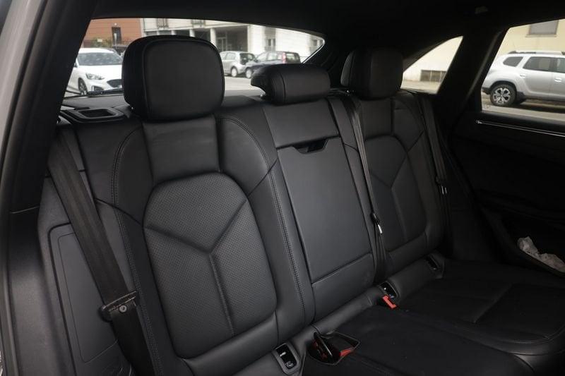 Porsche Macan Porsche Macan 2.0 195KW ANNO 2022