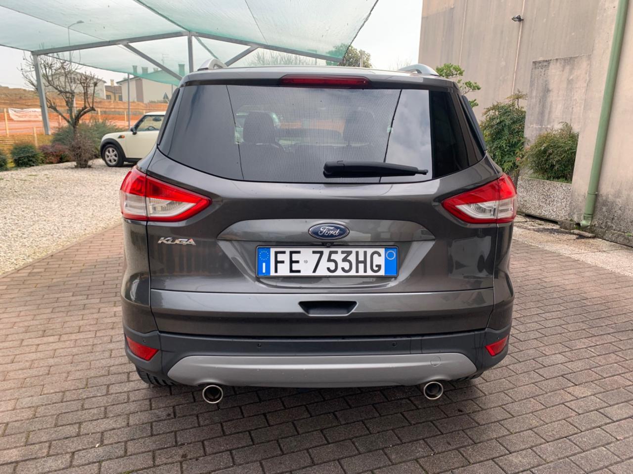 Ford Kuga 2.0 TDCI 150 CV S&S 4WD Powershift Titanium