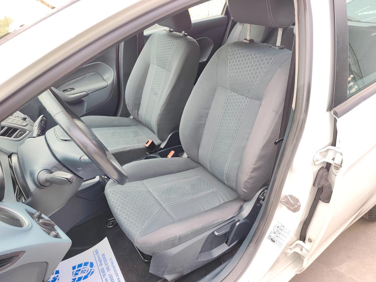 Ford Fiesta 1.4 TDCi 5p. Titanium
