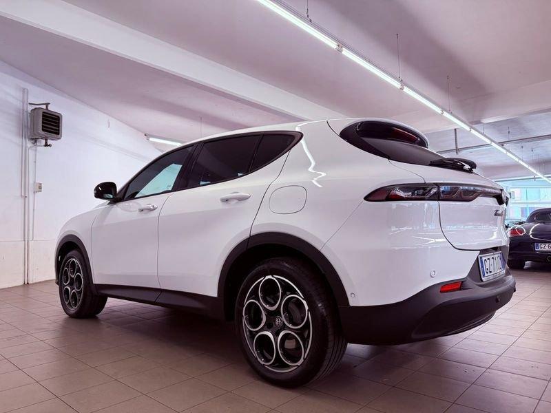 Alfa Romeo Tonale 1.3 280cv Plug-in Hybrid AT6 Sprint Q4