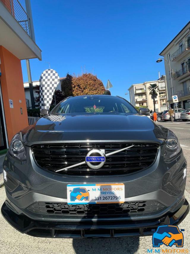 VOLVO XC60 D4 AWD doppio treno di gomme