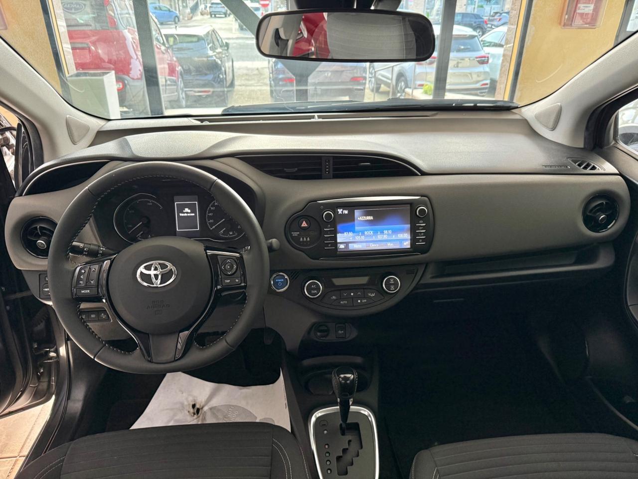 Toyota Yaris 1.5 Hybrid 5 porte Business