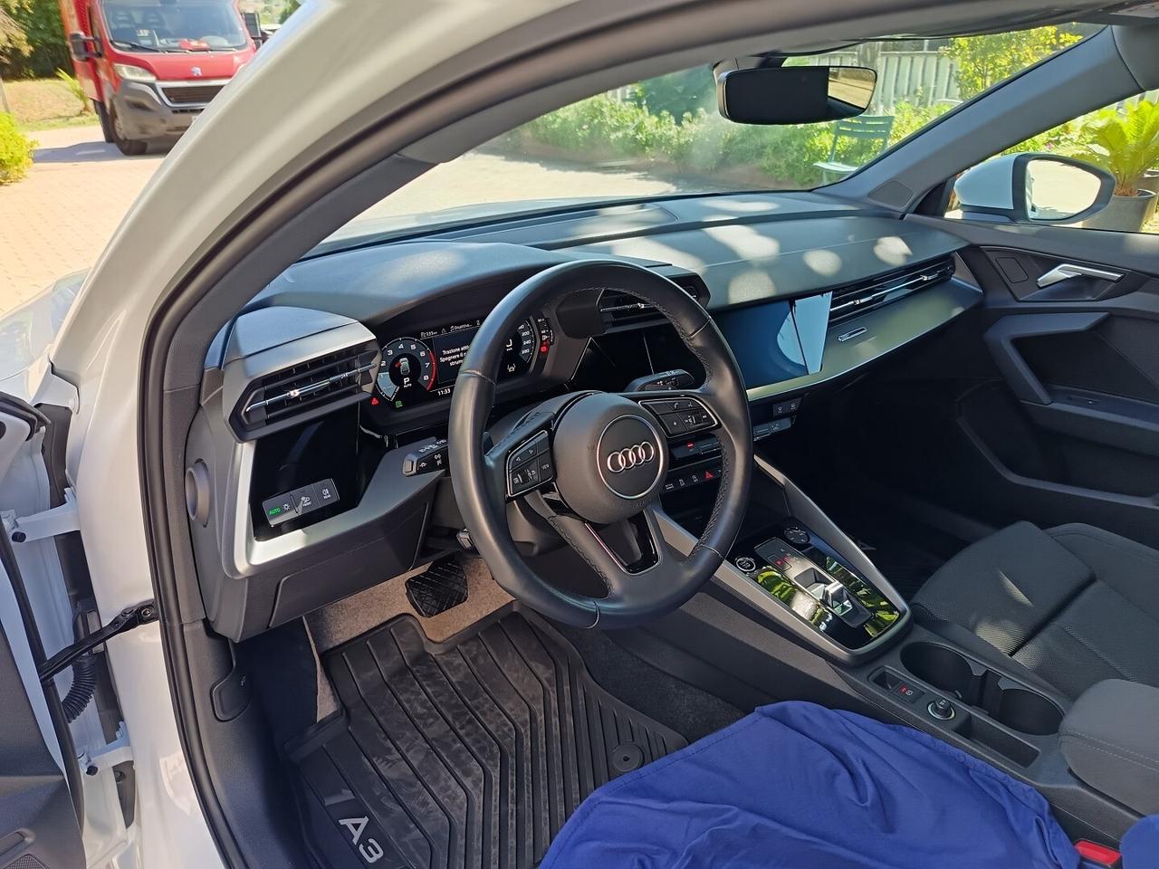 AUDI A3 SPB 30 g-tron S tronic S line ed. ProMMo