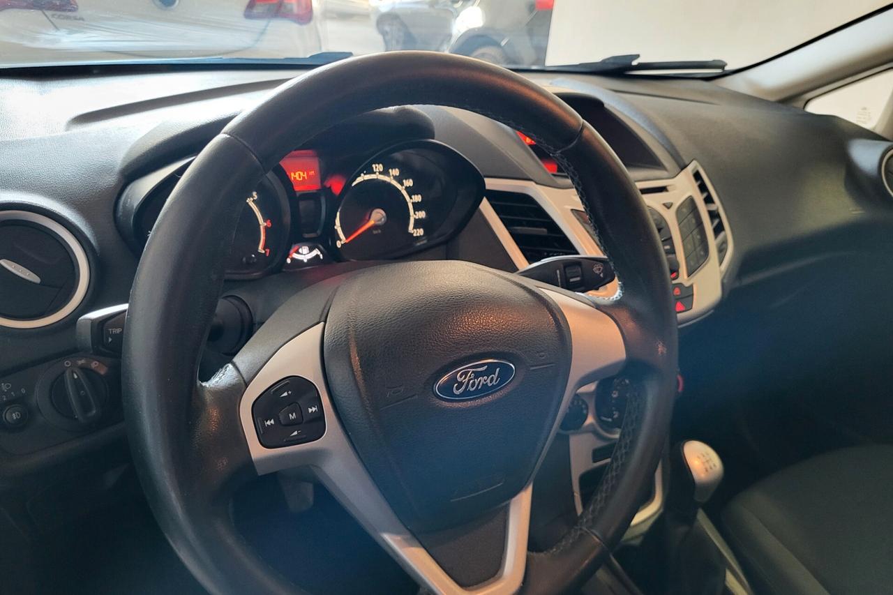 Ford Fiesta Ikon 1.4 5 porte Bz.- GPL