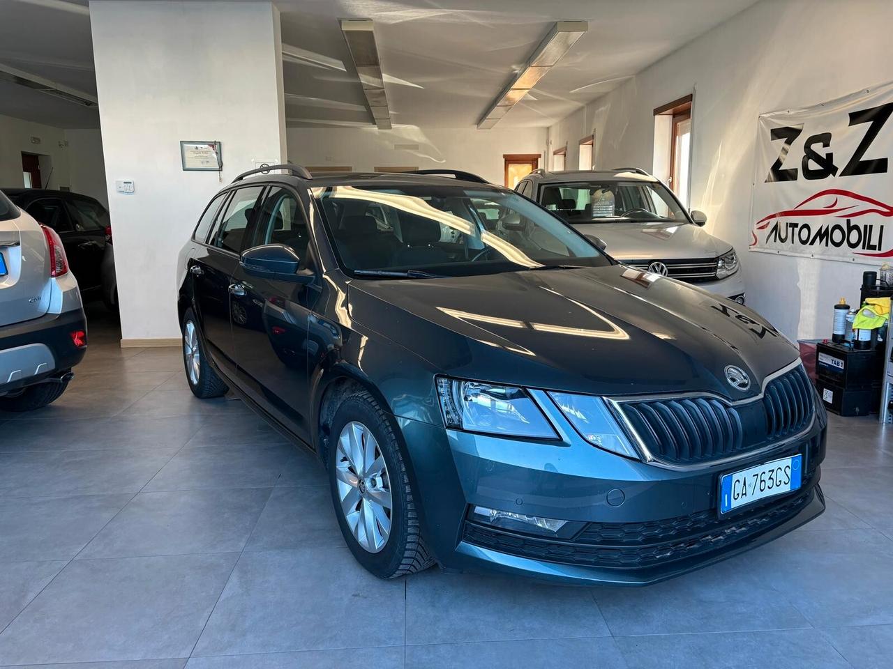 Skoda Octavia 1.6 TDI 115 CV Wagon Executive anno 2020!