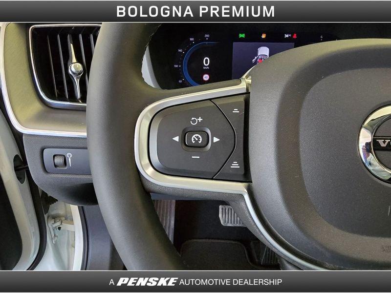 Volvo XC60 XC60 B4 (d) Geartronic Momentum Pro N1 - AUTOCARRO