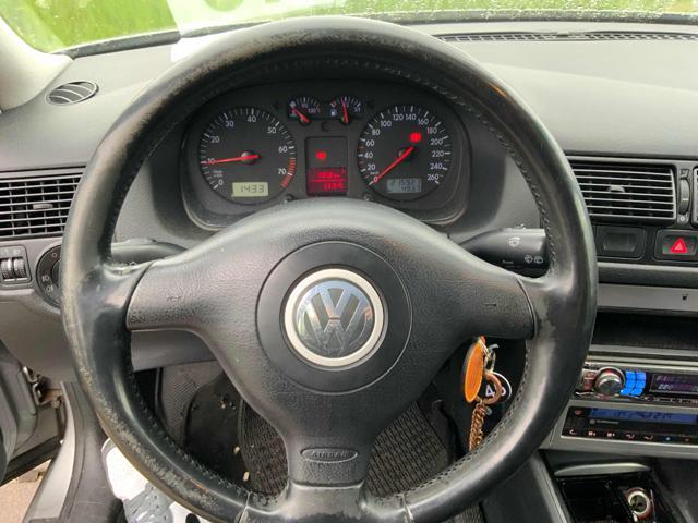 VOLKSWAGEN Golf 1.6 16V cat 5p. Highline Plus