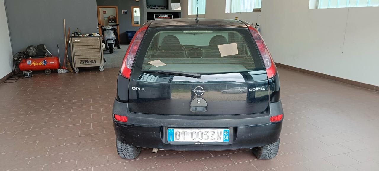 Opel Corsa 1.0i 12V NEOPATENTATI