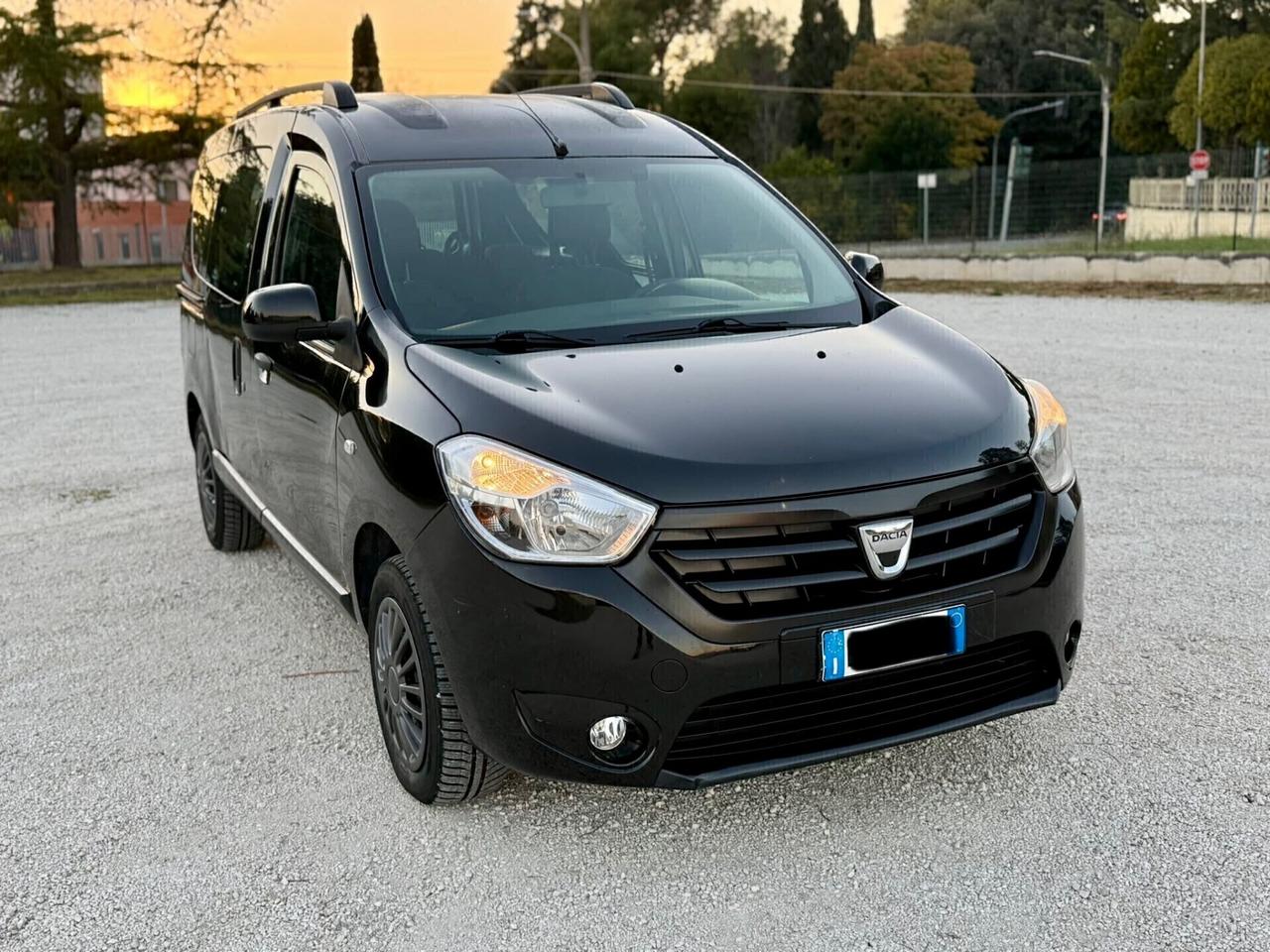 Dacia Dokker con posti 1.6 GPL neopatentati UNIPROPR