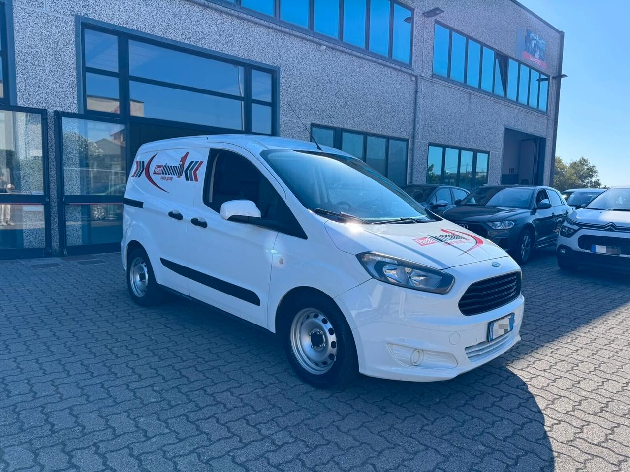 Ford Transit Courier 1.5 TDCi 75CV Van Entry