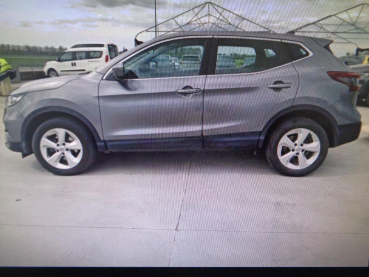 Nissan Qashqai 1.3 DIG-T 140 CV Business