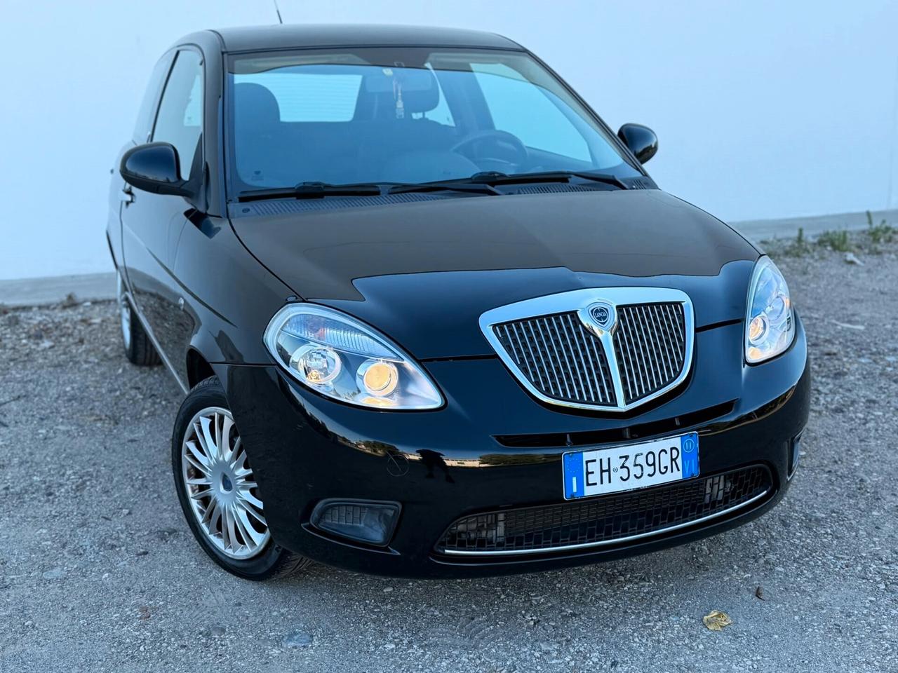 Lancia Ypsilon 1.2 69 CV DIVA